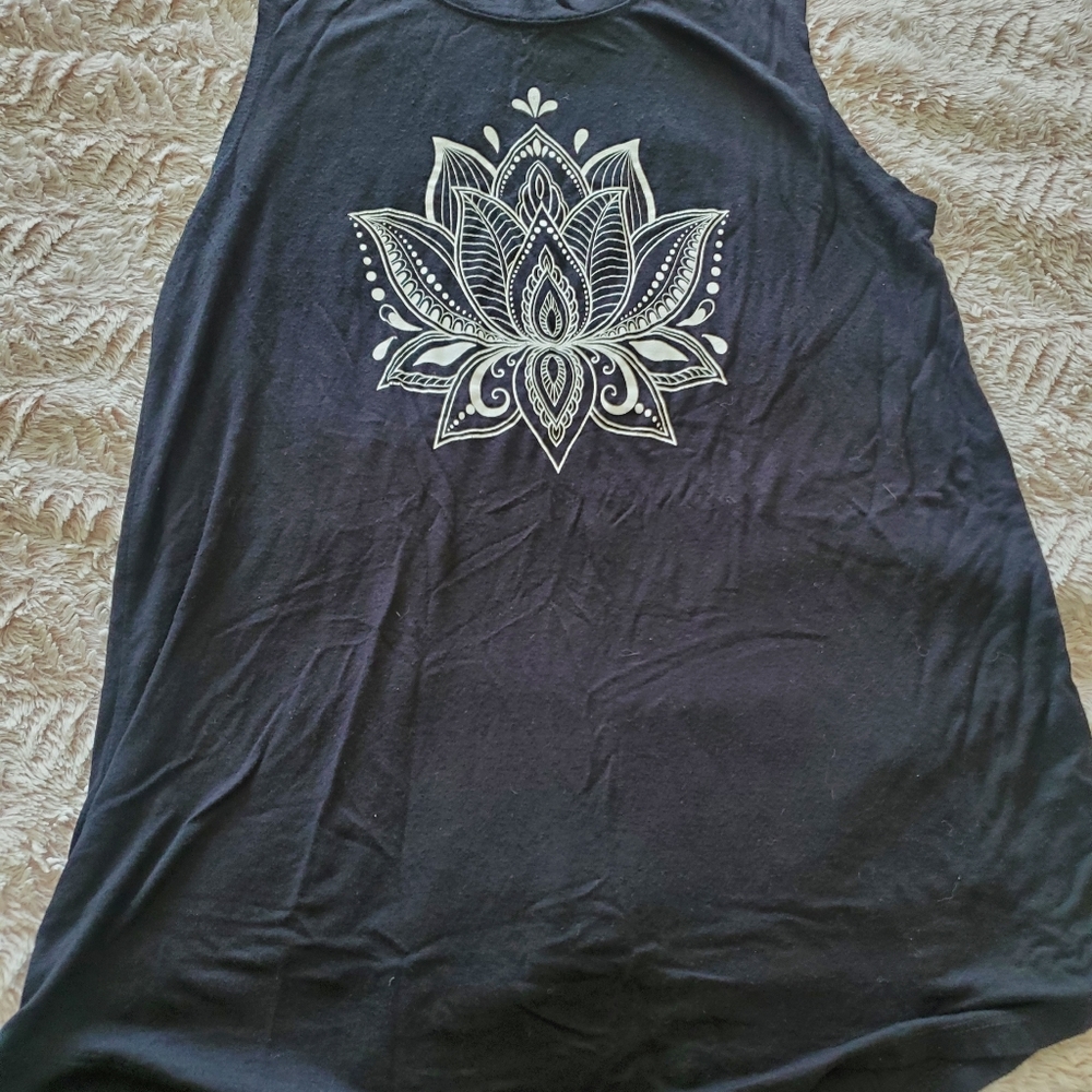 Black workout/yoga tank